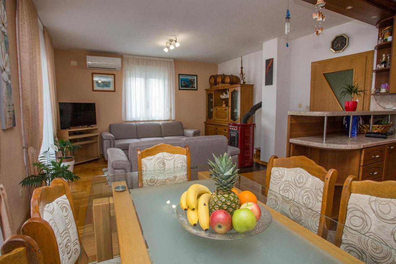 Apartments Magdalena Stobreč Esterno foto