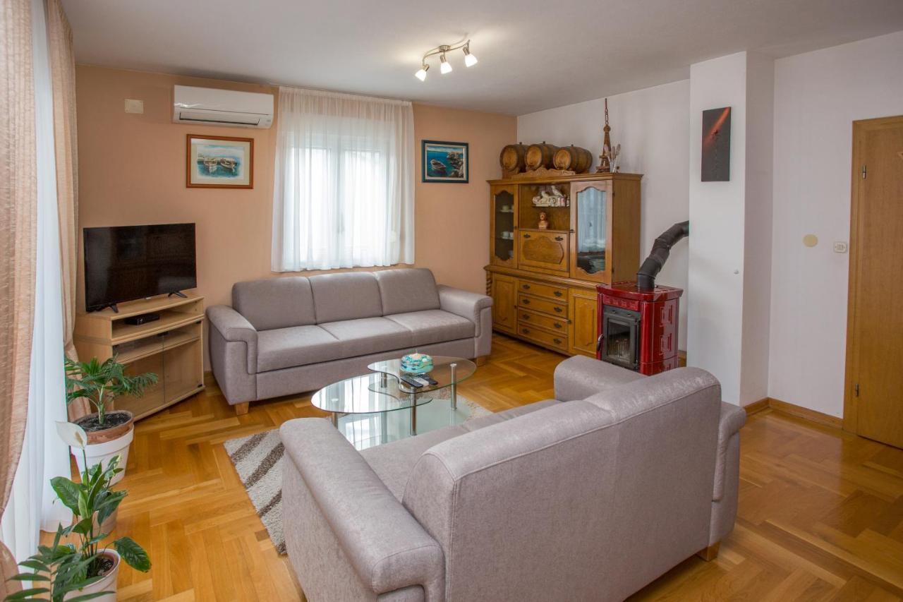 Apartments Magdalena Stobreč Esterno foto